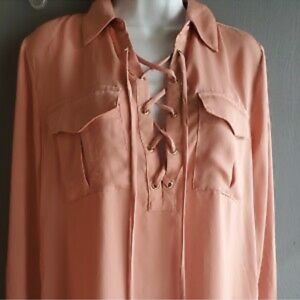 L’Academie Lace up safari top in dusty rose pink (NWT NEVER WORN)